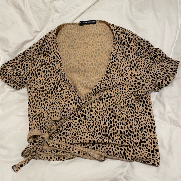 Brandy Melville Spotted Wrap Crop Shirt - Picture 1 of 1